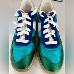 Mia Vesta sneaker women’s size 7 brand new never worn